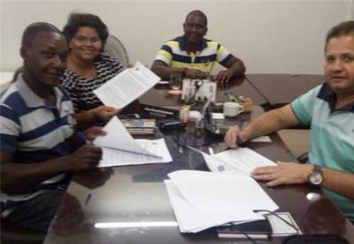 Prefeito assina Termo de Colaboração entre o Município e a APAE