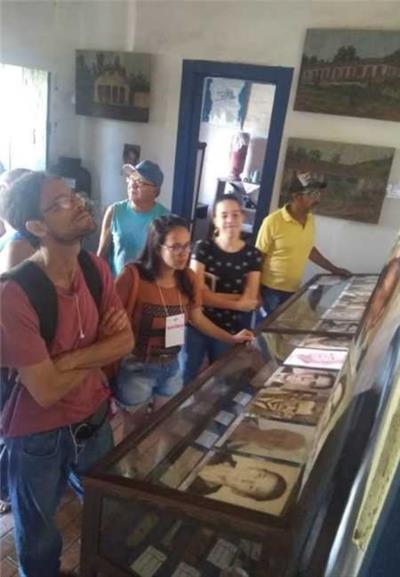 Participantes do Programa Sebrae de Artesanato visitam Museu